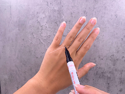 Step 2 Mark the point where the end of the
string